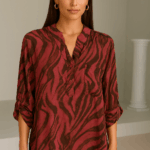 Блуза во две бои