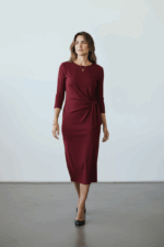 Фустан со странично врзување