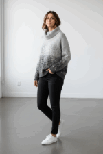 Џемпер со светкави детали - Image 2